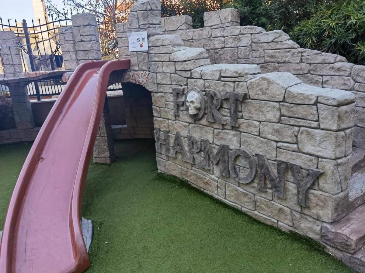 סאני ביץ' Harmony Suitеs Apartment מראה חיצוני תמונה